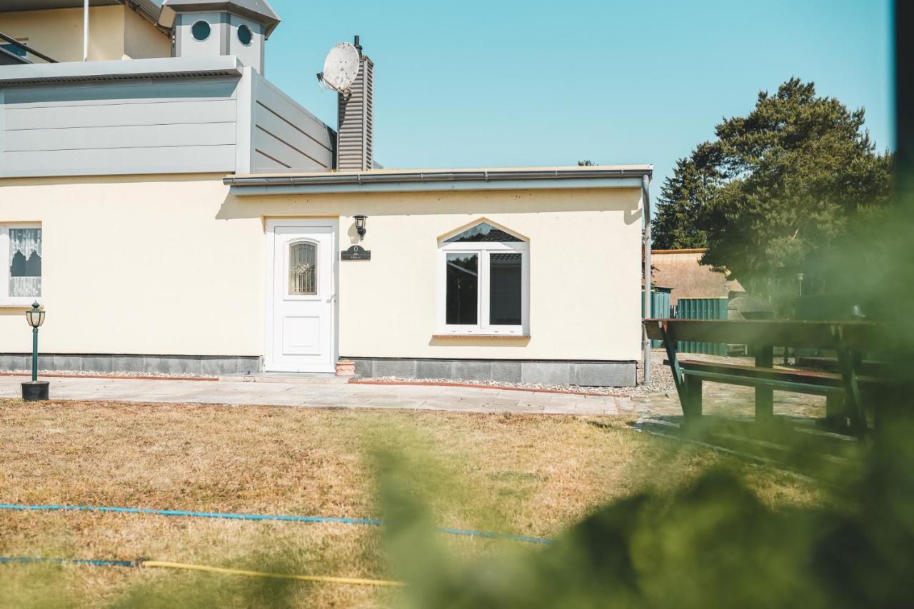 Black Tiger Seaside - Ferienwohnungen Direkt Am See Garden Εξωτερικό φωτογραφία
