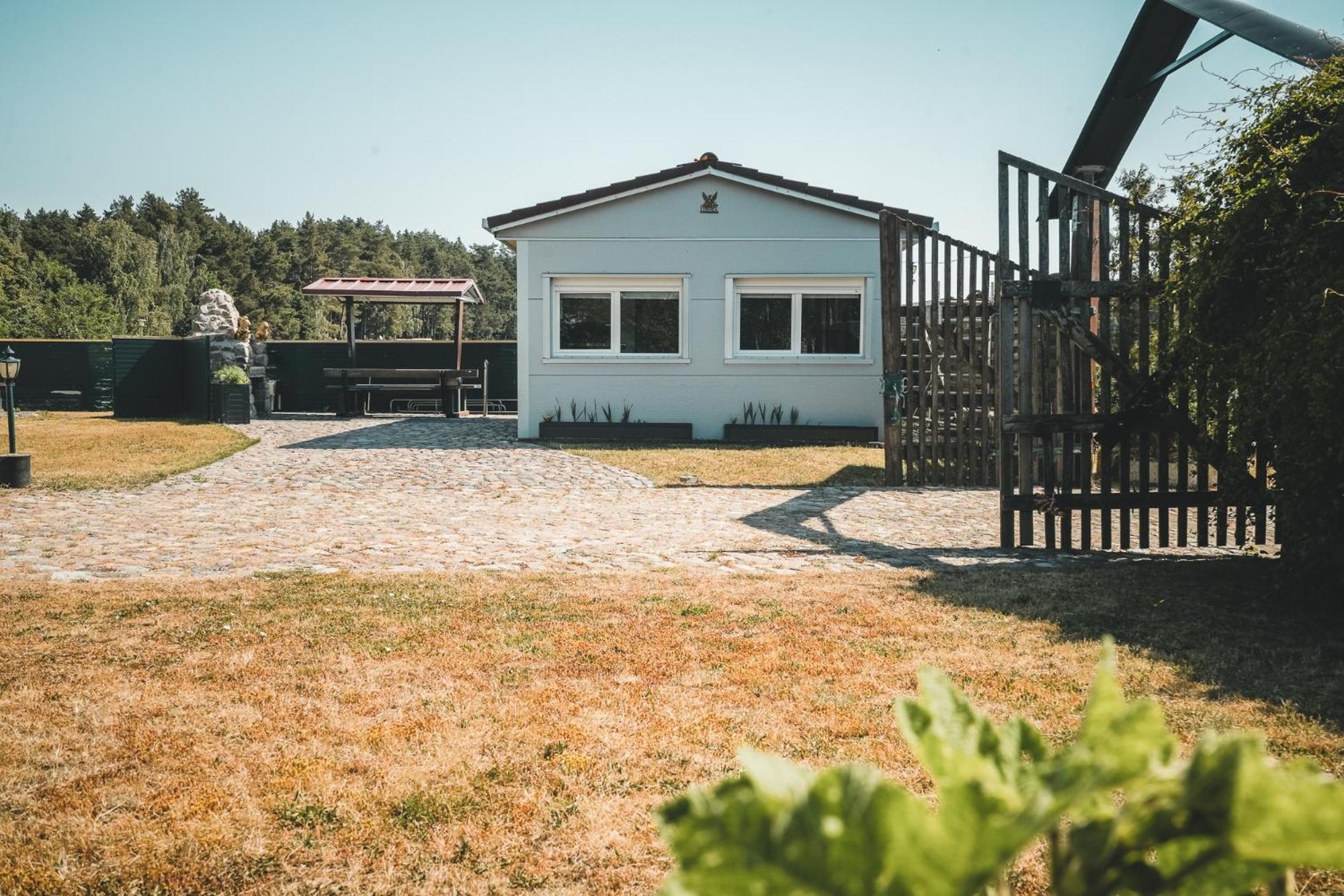 Black Tiger Seaside - Ferienwohnungen Direkt Am See Garden Εξωτερικό φωτογραφία